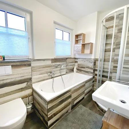 Doppelhaushälfte Freyh 1 Am Golfplatz Ferienhaus *