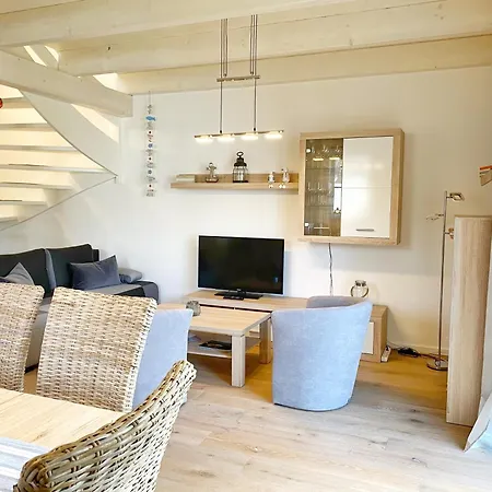 Doppelhaushälfte Freyh 1 Am Golfplatz Ferienhaus *